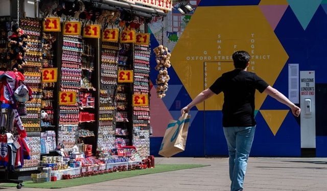 Tín hiệu đáng ngại về nền kinh tế Anh