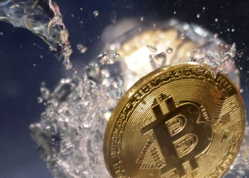 Bitcoin phục hồi nhưng chưa thoát khỏi vòng nguy hiểm