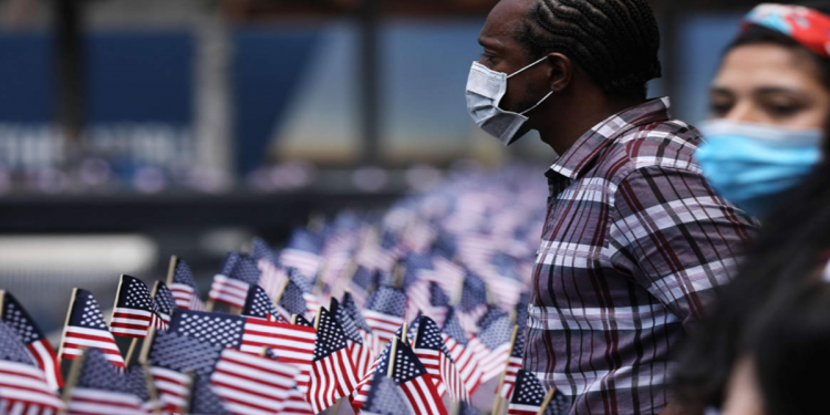 Người tiêu dùng nước Mỹ với niềm tin tạm bị bỏ quên