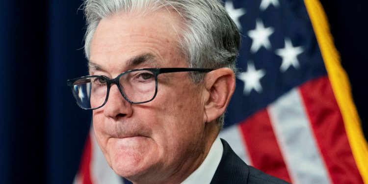 Cuộc chiến chống lạm phát ‘vô điều kiện’ của FED gây ra báo động suy thoái ở Phố Wall