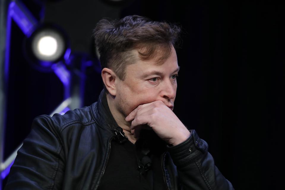Tại sao tài sản của Elon Musk bốc hơi 14 tỷ USD