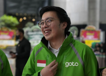 Làn sóng sa thải trên thế giới nối dài