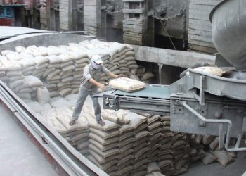 Giá xi măng tăng thêm 60-80.000 đồng/tấn