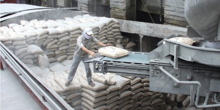 Giá xi măng tăng thêm 60-80.000 đồng/tấn