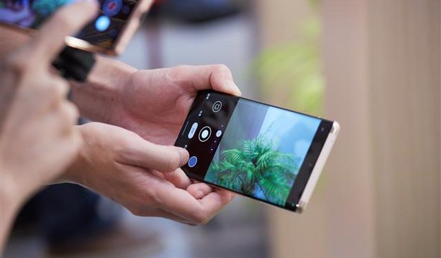 Google cân nhắc chuyển sản xuất điện thoại Pixel sang Việt Nam