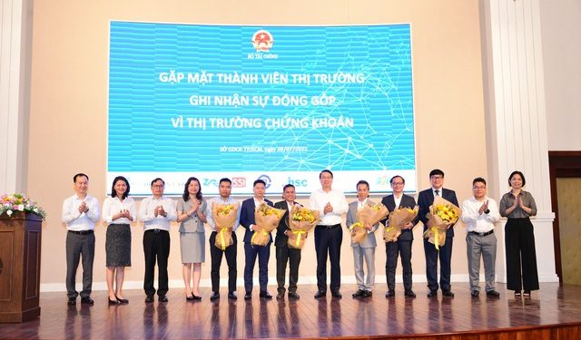 Thứ trưởng Nguyễn Đức Chi: Hệ thống KRX đang được cấp tốc triển khai, thời hạn vận hành chính thức chỉ còn tính theo tháng - Ảnh 1.