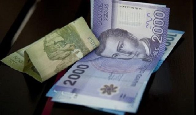 Mỹ Latinh trước áp lực tăng lãi suất do đồng nội tệ mất giá