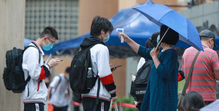 Người Trung Quốc ngày càng tiết kiệm, không muốn đầu tư chứng khoán