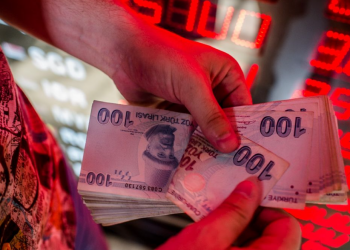 Tai ương lạm phát khiến đồng Lira sụp đổ