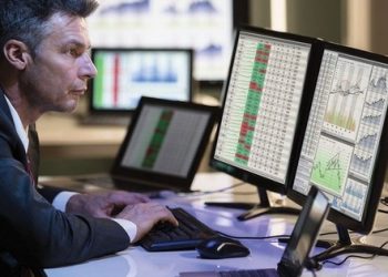 VN-Index đảo chiều tăng cuối phiên, khối ngoại quay đầu bán ròng 360 tỷ đồng trong phiên 19/7