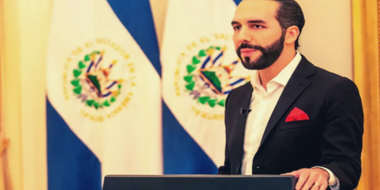 Lối thoát cho El Salvador giữa bão nợ vì Bitcoin