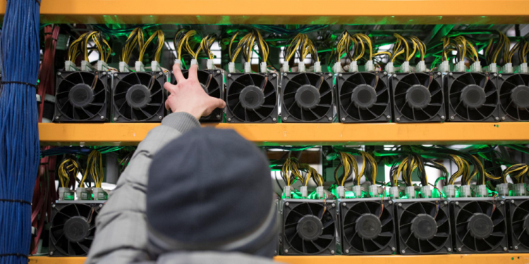 Chi phí mining Bitcoin sụt đáy, thợ đào có cơ hội lớn?