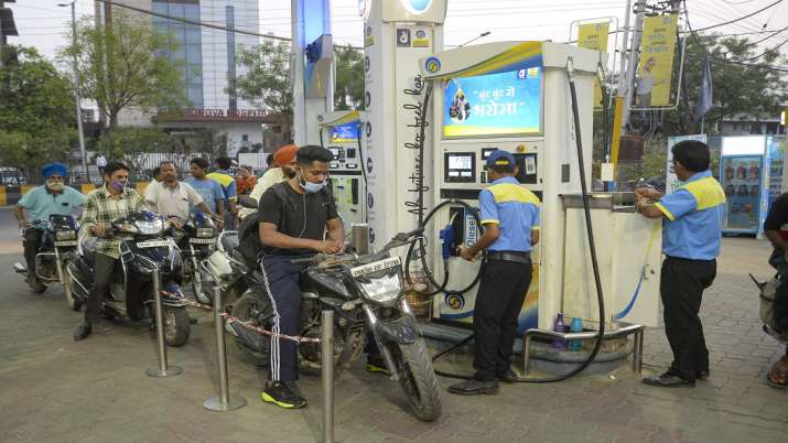 Ấn Độ cắt giảm thuế xuất khẩu nhiên liệu