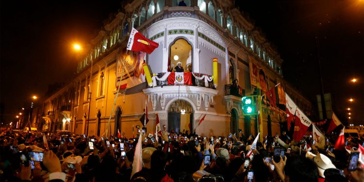 Thị trường mới nổi lần lượt tăng lãi suất! Peru tăng tốc độ 50bps, Pakistan 125bps