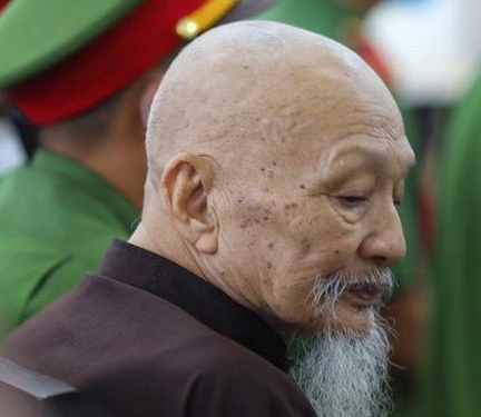 Ban hành quyết định thi hành án hình sự đối với bị cáo Lê Tùng Vân