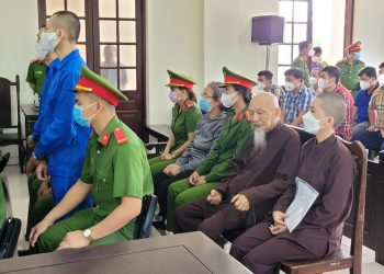 3 luật sư từng bào chữa cho các bị cáo ở Tịnh Thất Bồng Lai bị truy tìm