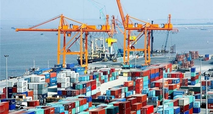 Việt Nam xuất siêu 764 triệu USD trong 7 tháng đầu năm