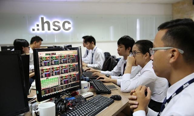 ‘Nhọc nhằn’ con đường tăng vốn của HSC - Ảnh 1.