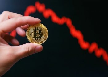 Bitcoin, Ethereum sụt giảm, thị trường crypto đỏ lửa