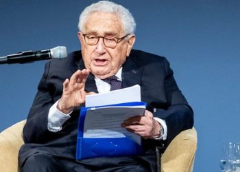 Cựu Ngoại trưởng Kissinger cảnh báo Mỹ đang đẩy thế giới đến bờ vực chiến tranh