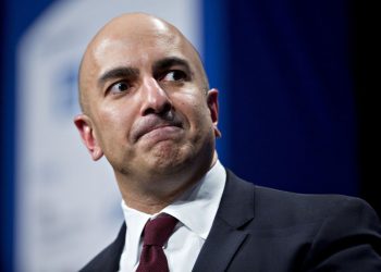 “Vua diều hâu” của Fed: Cần phải hành động để kiềm chế lạm phát