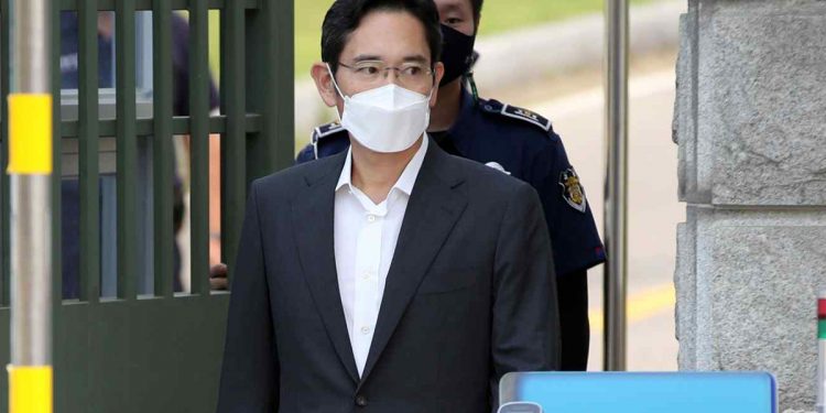 Lý do Phó Chủ tịch Samsung được ân xá