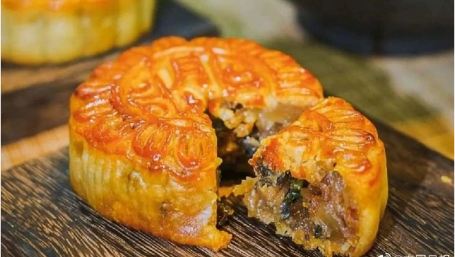 Trung Quốc: Phạt doanh nghiệp bán bánh trung thu giá trên trời