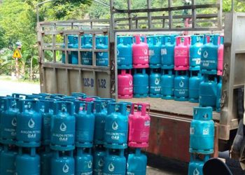 Giá gas từ 1/8 giảm thêm 18.000 đồng/bình