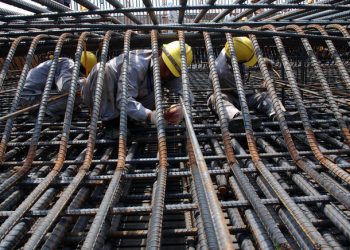 Giá thép lại giảm sâu