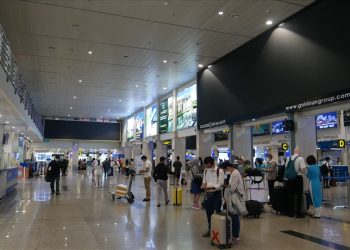 Giá vé máy bay dịp nghỉ lễ 2/9 đắt đỏ dù hàng không tăng chuyến