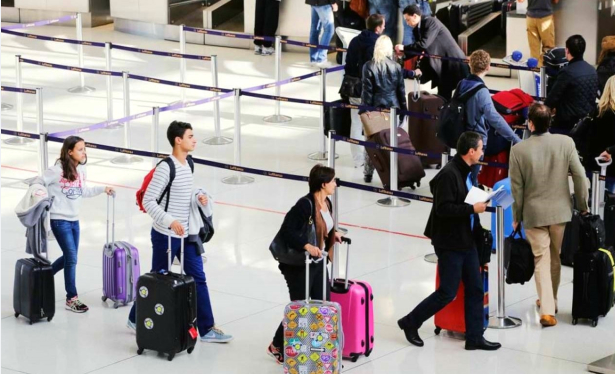 Dừng kiểm tra thẻ hành lý để giảm ùn tắc ở sân bay