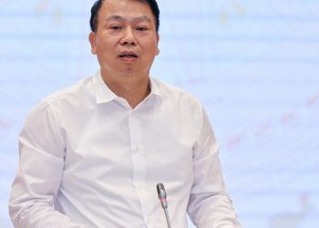 Bộ Tài chính nói gì về điều kiện để cổ phiếu FLC, ROS giao dịch trở lại?