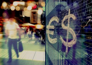 Thị trường bắt đầu lo lắng về bước đi tiếp theo của Fed và ECB trong cuộc chiến với lạm phát