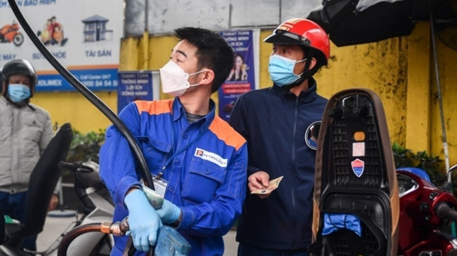 Ngày mai (11/5), giá xăng được dự đoán tiếp tục giảm sâu?