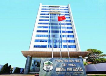Thêm nữ tướng Võ Thị Huyền Lan "chia tay" bầu Đức