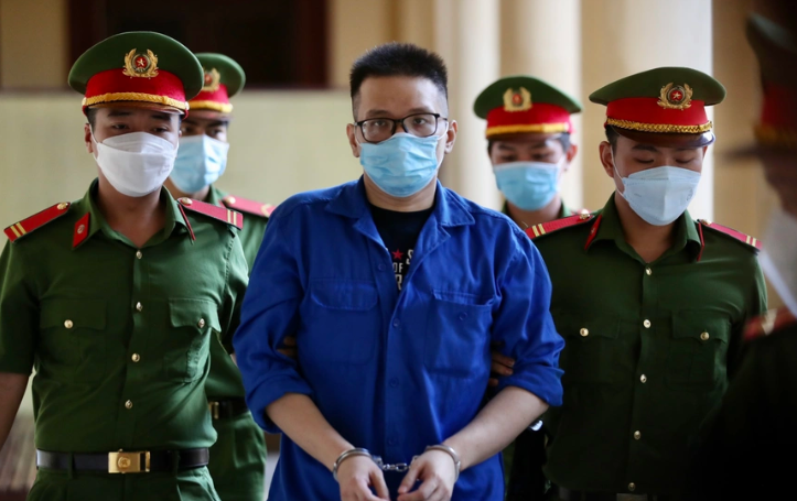 vimoney: Hacker Nhâm Hoàng Khang đang hầu tòa
