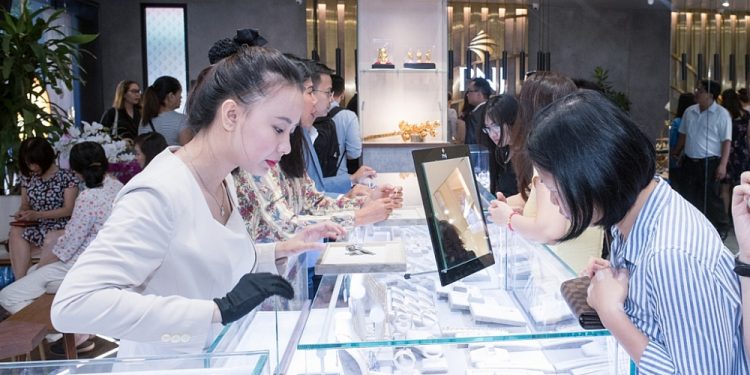 Thu gần 1 tỷ USD sau 8 tháng, PNJ hoàn thành hơn 94% kế hoạch