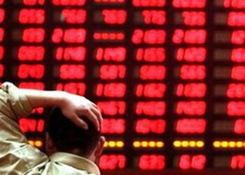 Chuyện gì đang xảy ra với chứng khoán Việt Nam?