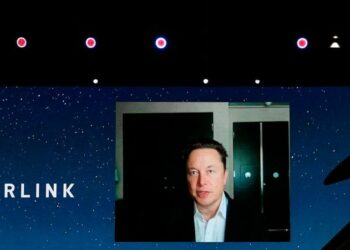 Sau thông báo trở mặt với Ukraine, Elon Musk thông báo SpaceX sẽ tiếp tục tài trợ cho Internet Starlink