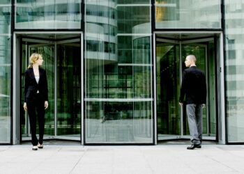 Giới lập pháp Mỹ chất vấn cơ quan tài chính biện pháp giữ chân nhân tài không chảy sang ngành công nghiệp điện tử