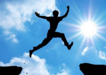 Hàng trăm cổ phiếu tăng trần, VN-Index bứt phá gần 35 điểm