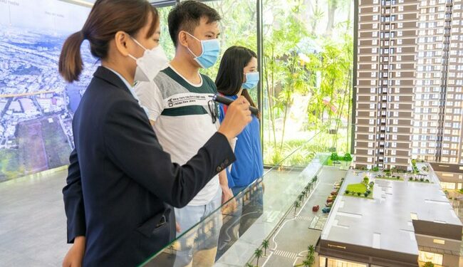 Tín dụng bất động sản tăng cao, cho vay chứng khoán giảm mạnh - Ảnh 1.