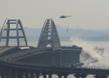 Tổng thống Putin gọi tên Ukraine sau vụ nổ cầu Crimea