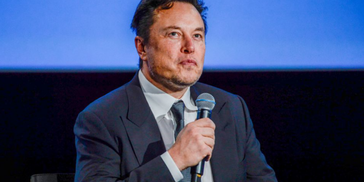 Tỷ phú Elon Musk nói gì về thông tin bị điều tra liên bang?