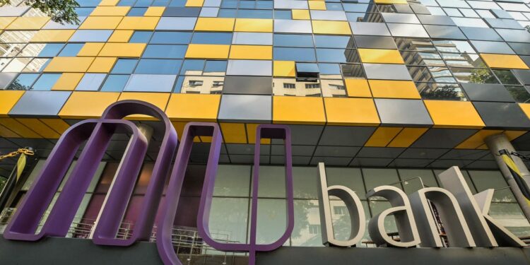 Tỷ phú Warren Buffett hậu thuẫn ngân hàng Brazil phát hành token