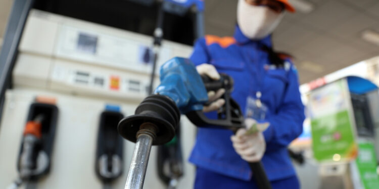 TP HCM tái diễn tình trạng cây xăng đóng cửa