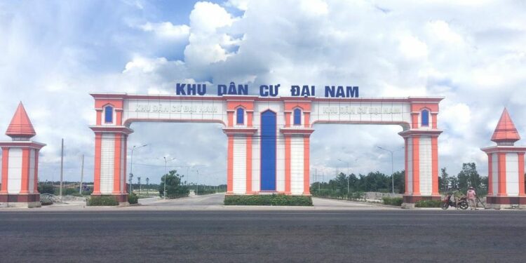 Vợ chồng bà Nguyễn Phương Hằng thế chấp hơn 2.000 lô đất tại OCB