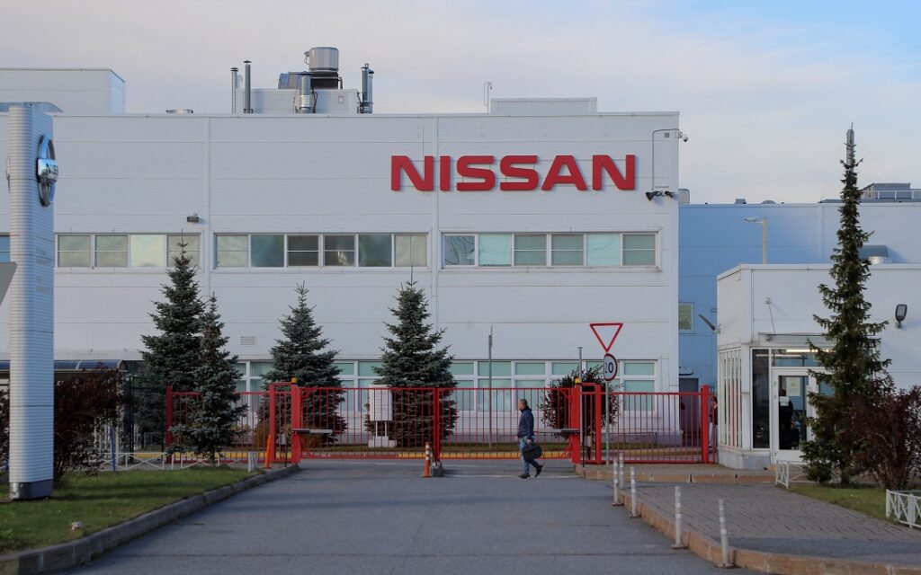 Rút khỏi Nga, Nissan chịu lỗ 700 triệu USD