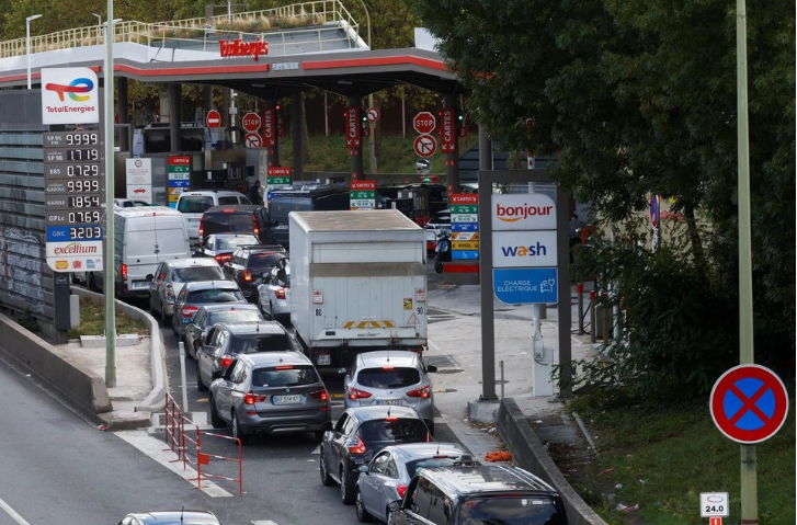 vimoney: Pháp: Gần 1/3 trạm xăng đóng cửa
