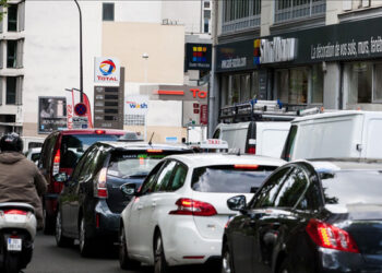 Pháp: Gần 1/3 trạm xăng đóng cửa